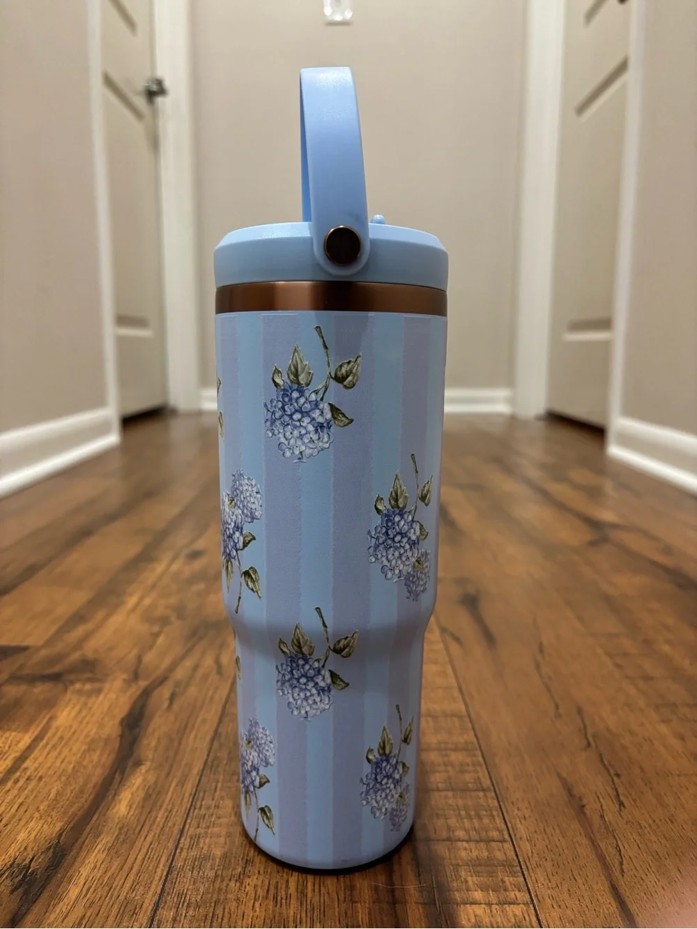 Hydrapeak Hydrangea Flower Garden Cottagecore Botanical Mother’s Day Tumbler - Picture 5 of 13